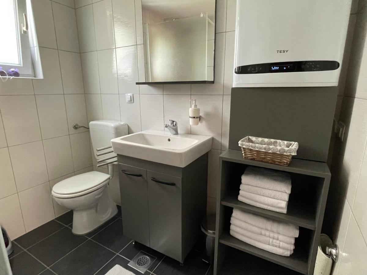 D.I.M. Holiday House Seliste Dreznicko Bagian luar foto
