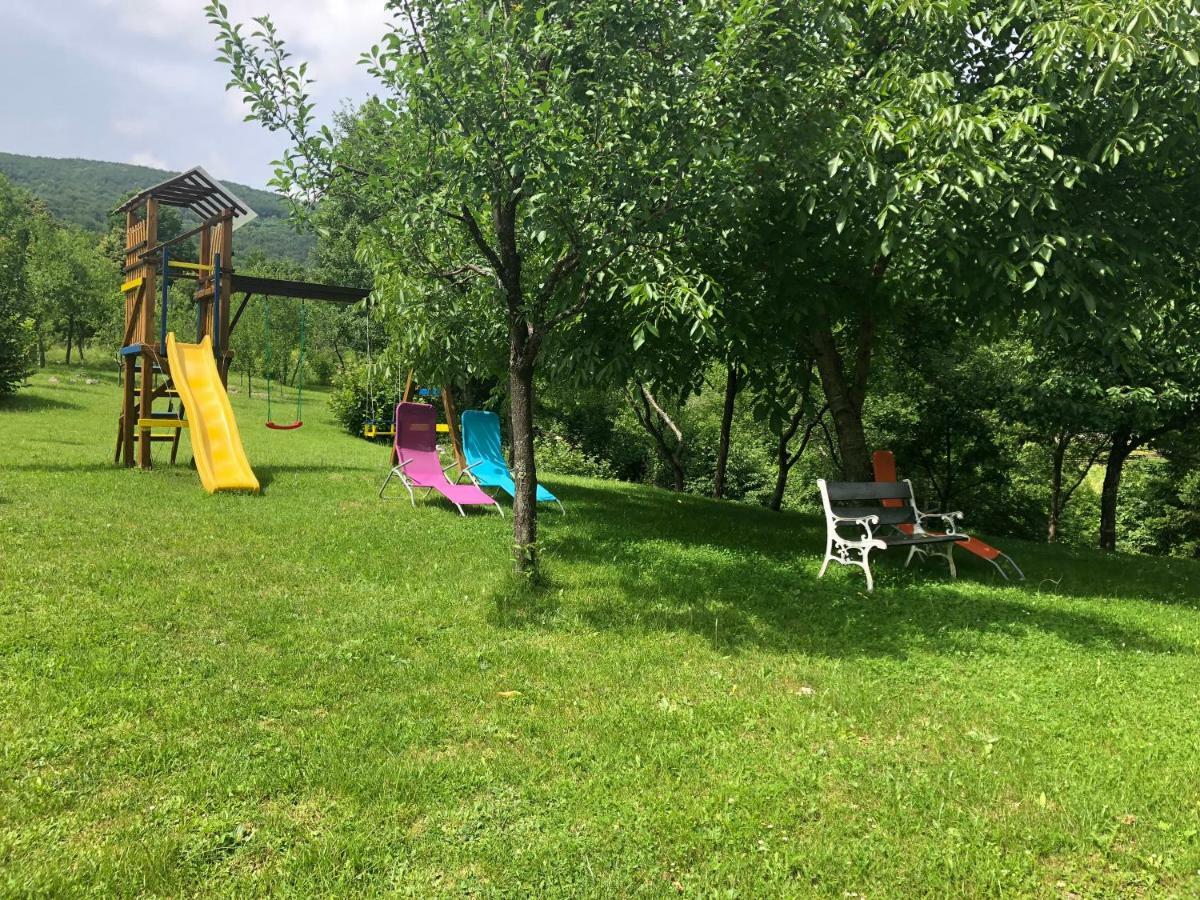 D.I.M. Holiday House Seliste Dreznicko Bagian luar foto