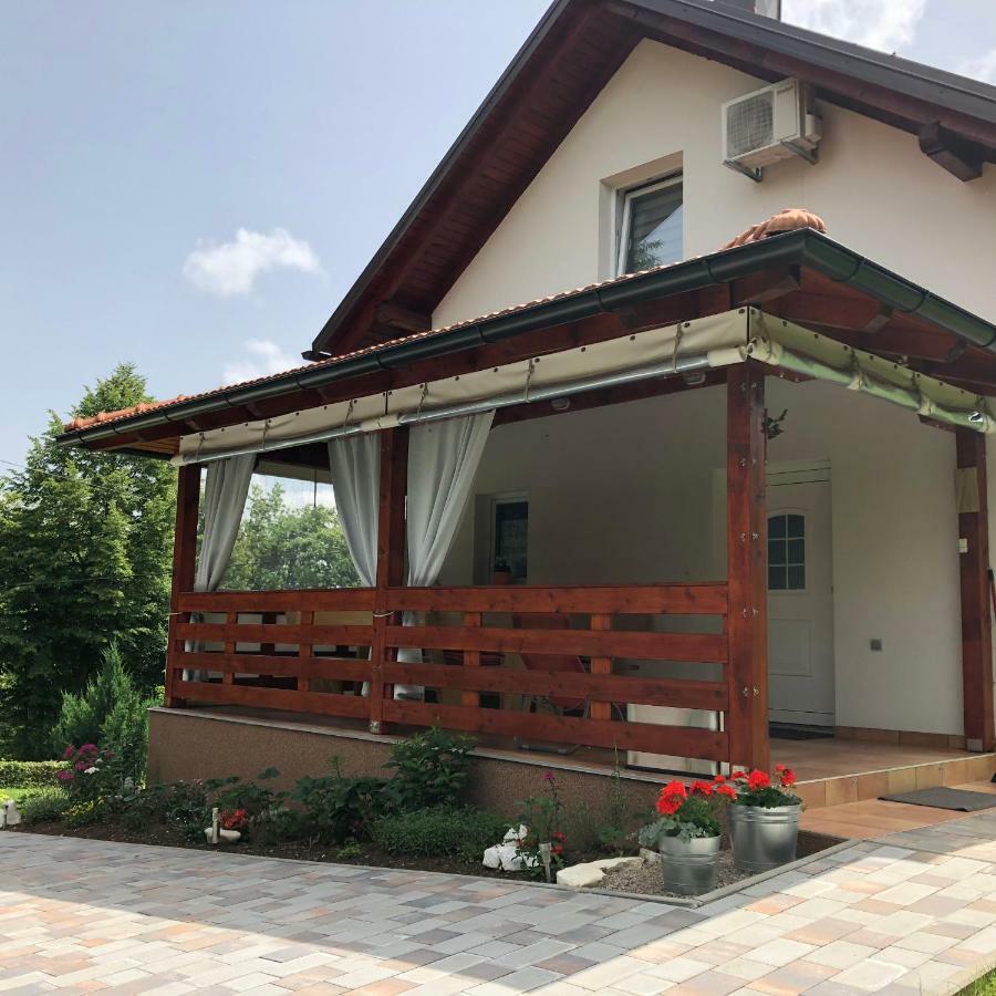 D.I.M. Holiday House Seliste Dreznicko Bagian luar foto